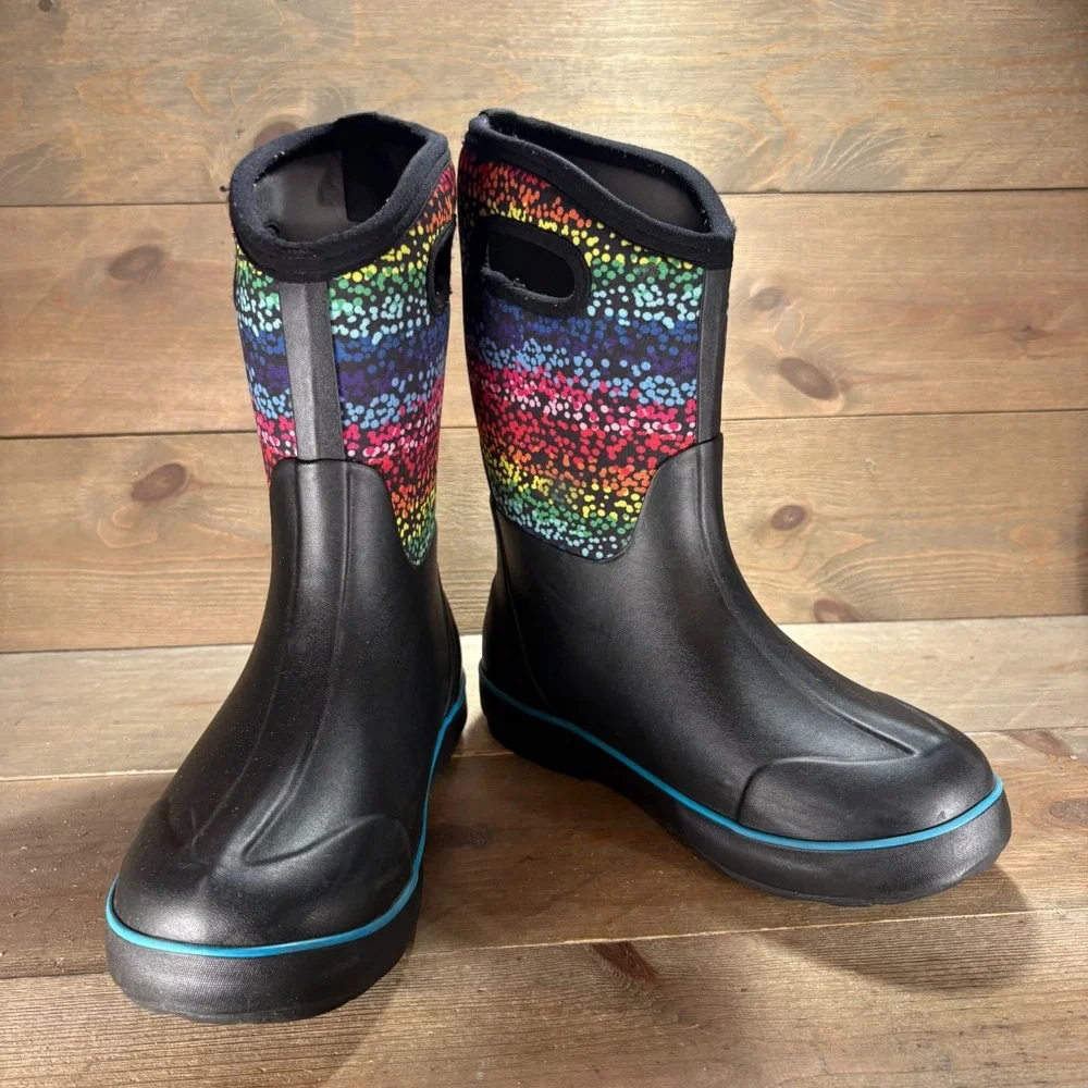 Bogs Classic II Girls size 6 shoes Black waterproof Rainbow snow boots